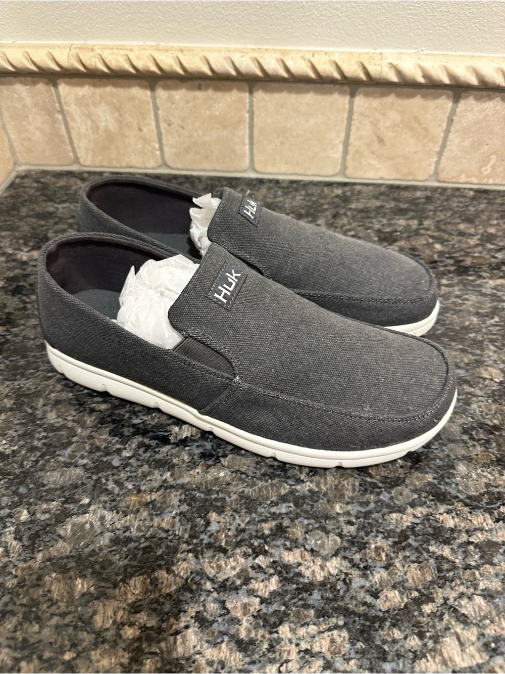 HUK Men’s Classic Brewster Slip-on Wet Traction Fishing & Deck Shoes